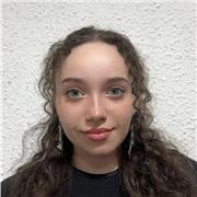 Responsable, buena presencia, puntual, paciente, positiva. Me daría igual el rango de edad